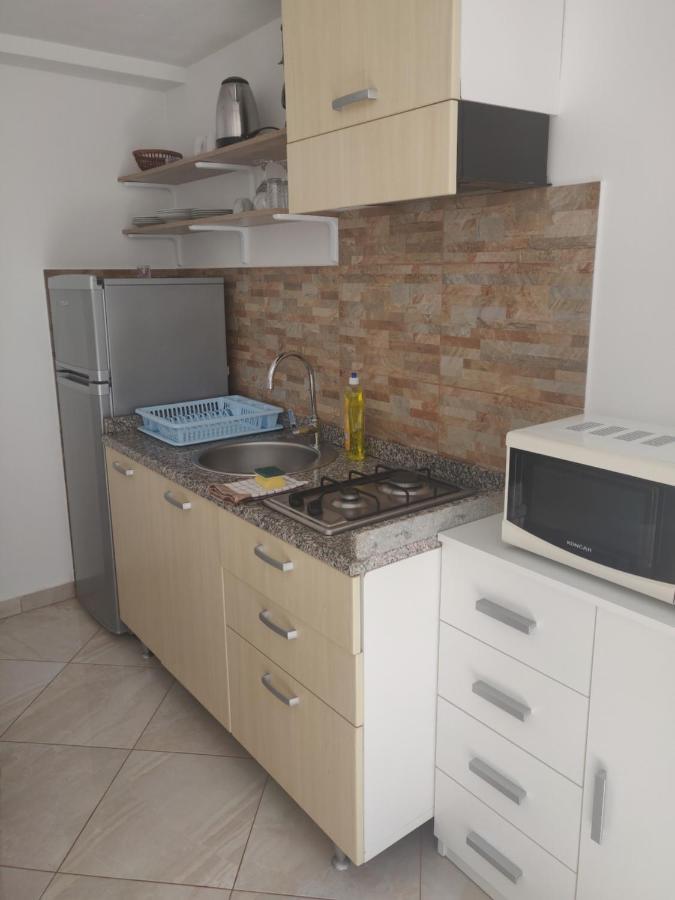 Letizia Apartment Banjole Luaran gambar